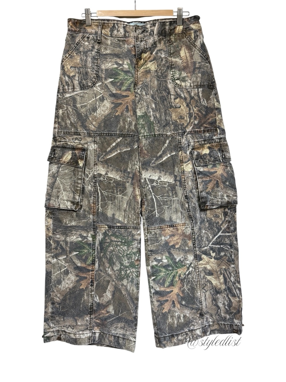 REVICE Denim Amelia Cargo Pants Realtree Camo Print 28